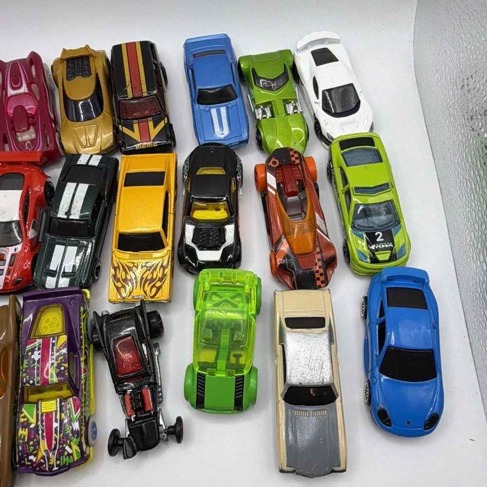 Lot 30 Hot Wheels Matchbox Diecast Cars Trucks Mixed Bundle Toy Vehicles 2010 Up